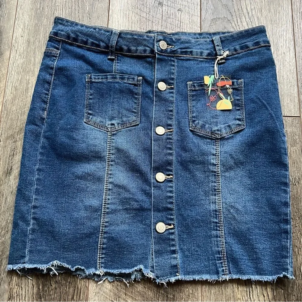 NWT Mele E Pere Blue Jean Button Up Mini Skirt Size Large